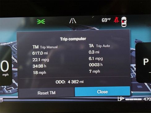 Certified 2026 Volvo XC60 B5 Plus w/ Climate Package PRO image 12