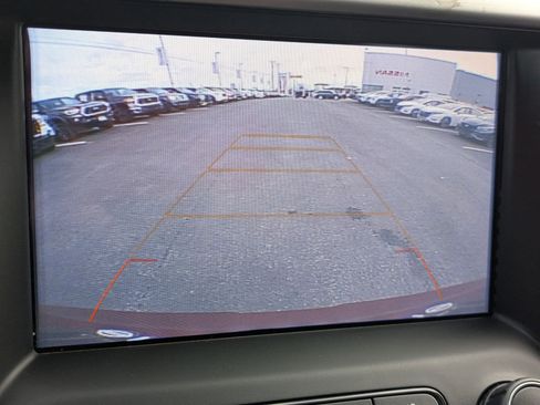 Used 2018 GMC Acadia SLT image 22