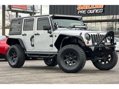 Used 2011 Jeep Wrangler Unlimited Sport image 2