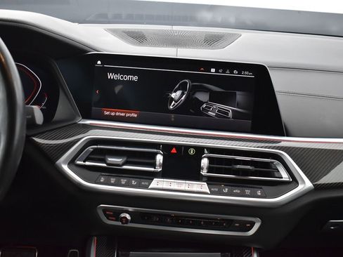 Used 2022 BMW X5 M50i w/ Executive Package image 21