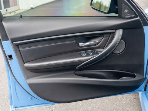 Used 2017 BMW M3 RWD image 10