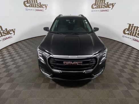 Certified 2024 GMC Terrain SLE w/ Driver Convenience Package AWD/4WD image 3