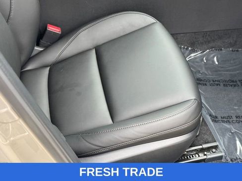 Used 2025 MAZDA MAZDA3 s image 11