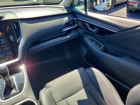 Used 2023 Subaru Outback Limited image 18