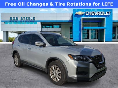 Used 2017 Nissan Rogue SV w/ SV Premium Package