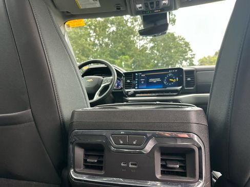 Used 2024 Chevrolet Silverado 1500 LTZ w/ LTZ Premium Package image 29