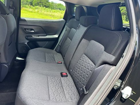 Used 2025 Nissan Kicks SV FWD image 25