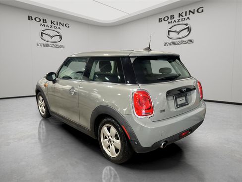 Used 2019 MINI Cooper 2-Door Hardtop w/ Storage Package FWD image 3