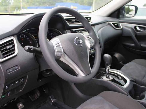 Used 2016 Nissan Rogue SV w/ SV Premium Package FWD image 14