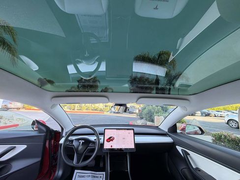 Used 2020 Tesla Model 3 Standard Range image 15