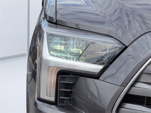 Used 2023 Toyota Sequoia Limited image 9