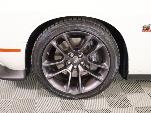 Used 2023 Dodge Challenger R/T Scat Pack RWD image 15