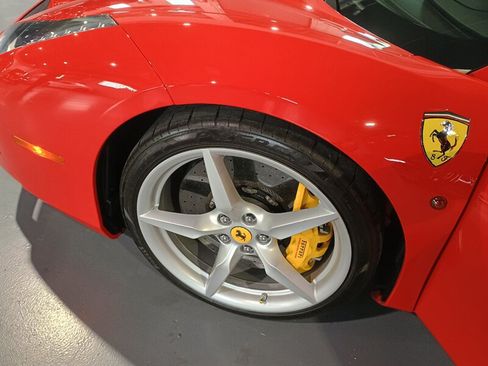 Used 2019 Ferrari 488 GTB RWD image 35