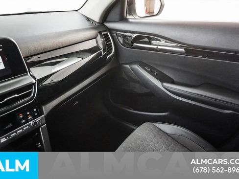 Used 2025 Kia Seltos S FWD image 41