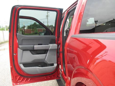 Used 2022 Ford F150 XLT w/ Equipment Group 302A High AWD/4WD image 16