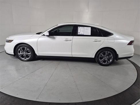 Used 2025 Honda Accord EX-L image 2