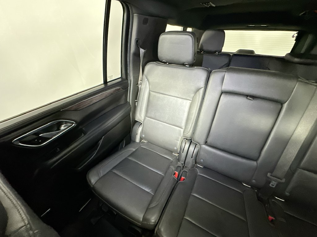 Used 2021 Chevrolet Suburban LT AWD/4WD image 12