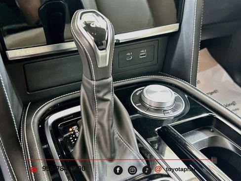 Used 2024 INFINITI QX80 Premium Select w/ Cargo Package AWD/4WD image 15
