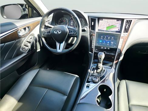 Used 2019 INFINITI Q50 Luxe w/ Essential Package (3.0T Luxe) AWD/4WD image 18