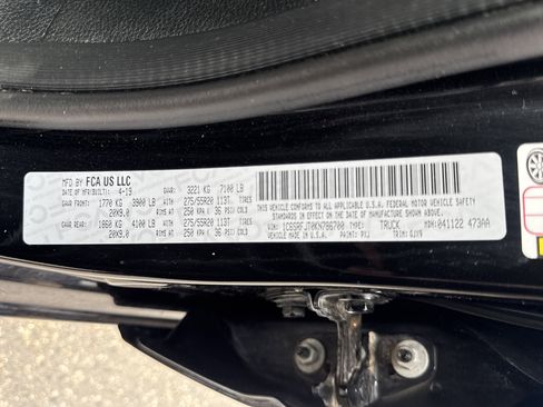 Used 2019 RAM 1500 Laramie AWD/4WD image 14