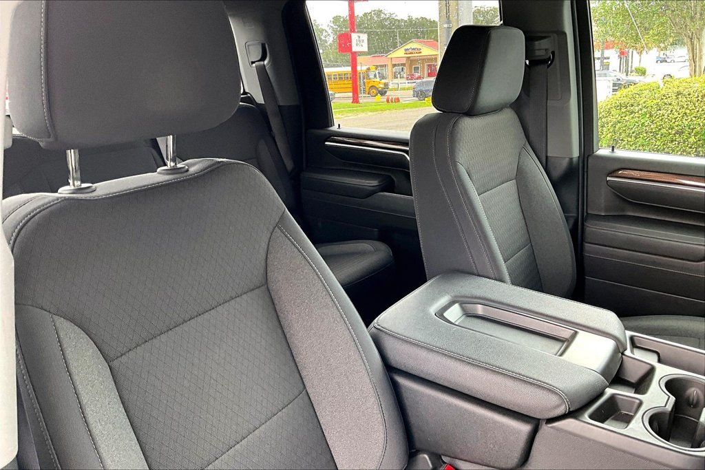 Used 2026 Chevrolet Silverado 3500 LT AWD/4WD image 30