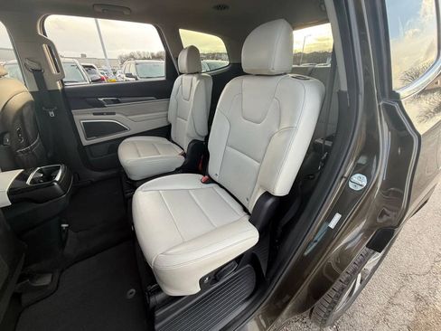 Used 2021 Kia Telluride S AWD/4WD image 10