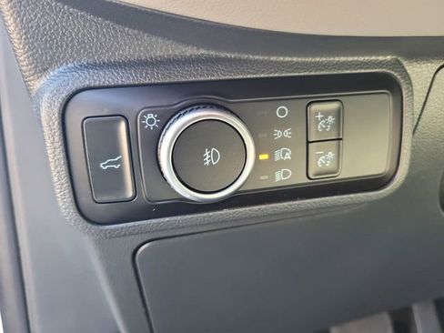 Certified 2025 Ford Explorer Active w/ Active Comfort Package image 17