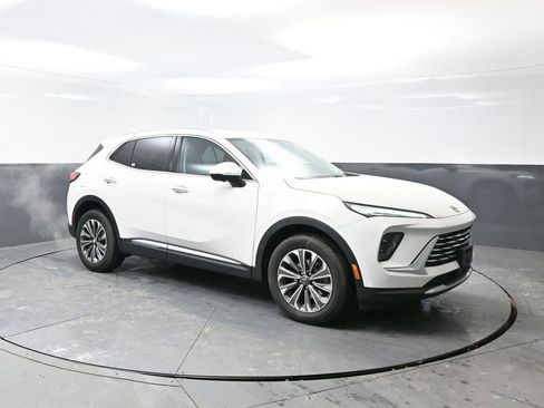 Used 2024 Buick Envision Preferred image 6