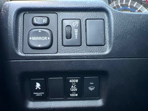 Used 2016 Toyota 4Runner Trail Premium AWD/4WD image 22