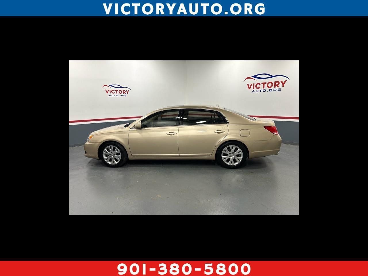 Used 2010 Toyota Avalon XL FWD image 1