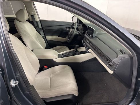 Used 2024 Honda Accord LX image 5