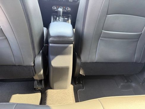 Used 2025 Nissan Kicks SV FWD image 24