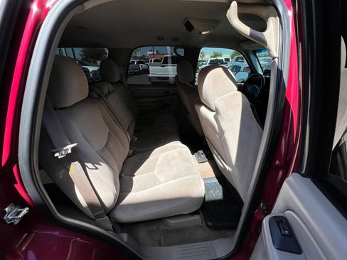 Used 2005 Chevrolet Tahoe LS RWD image 22