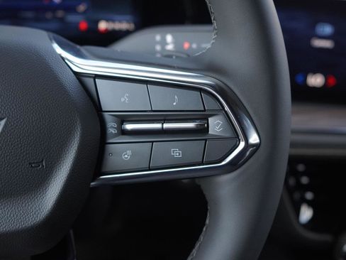 New 2025 Chevrolet Suburban Premier image 15