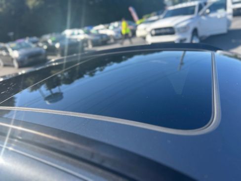 Used 2018 Porsche Macan Sport Edition image 9