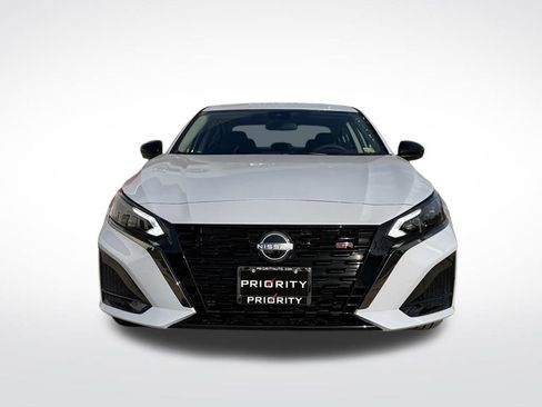 New 2025 Nissan Altima 2.5 SR image 8