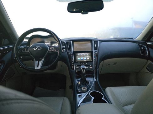 Used 2018 INFINITI Q50 Luxe w/ Sensory Package (Luxe) image 14