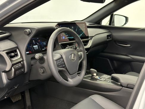 Used 2025 Lexus UX 300h AWD w/ Accessory Package (P1) image 15
