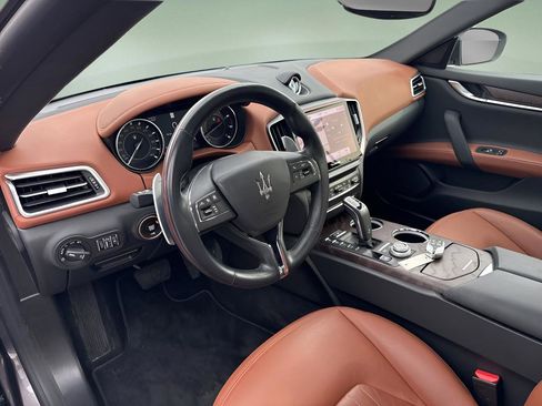 Used 2022 Maserati Ghibli Modena Q4 image 10