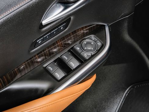 Used 2020 Cadillac XT4 Premium Luxury w/ Enhanced Visibility Package image 46