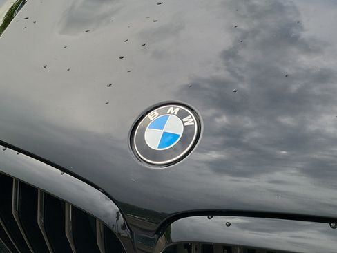 Used 2022 BMW X5 sDrive40i w/ M Sport Package RWD image 6
