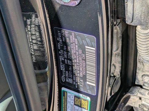 Used 2025 Hyundai Elantra Sport image 24