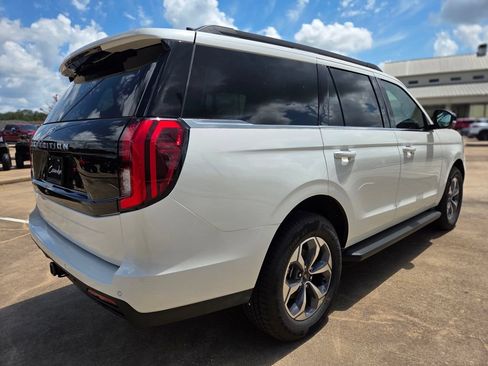 New 2027 Ford Expedition Active RWD image 5