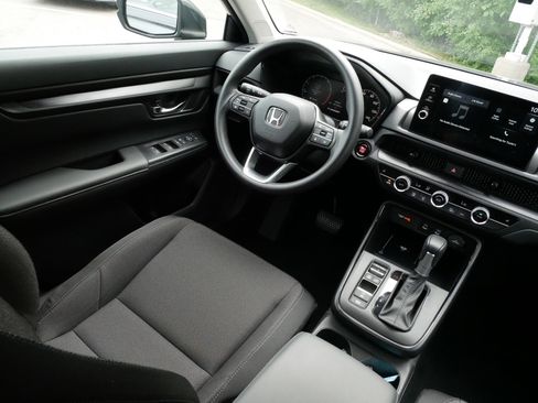 Certified 2026 Honda CR-V EX image 9