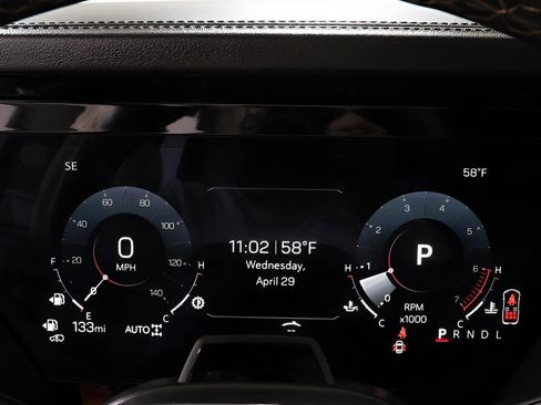 Used 2025 GMC Yukon AT4 AWD/4WD image 16