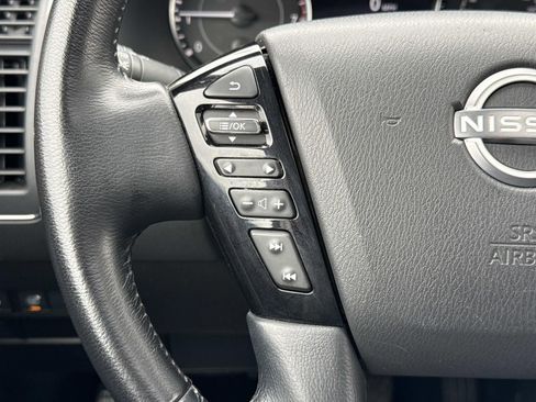 Used 2024 Nissan Armada SL w/ Captain's Chairs Package AWD/4WD image 15