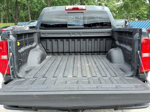 Used 2017 Chevrolet Colorado Z71 AWD/4WD image 6