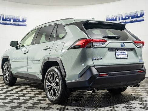 Certified 2022 Toyota RAV4 XLE Premium image 4
