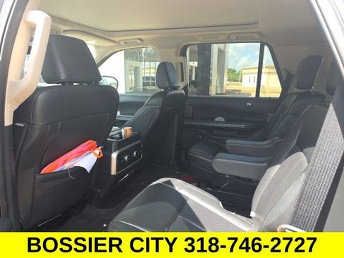 Used 2022 Ford Expedition XLT RWD image 13