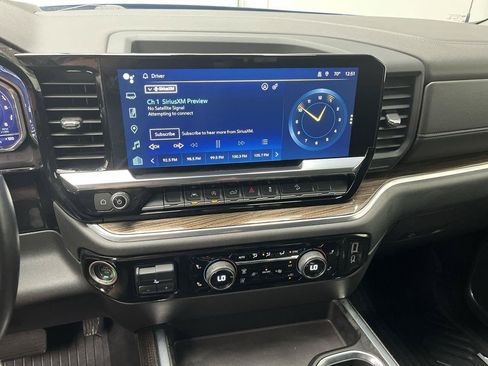 Certified 2022 Chevrolet Silverado 1500 RST AWD/4WD image 19